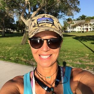 Meet your Posher, Myrna